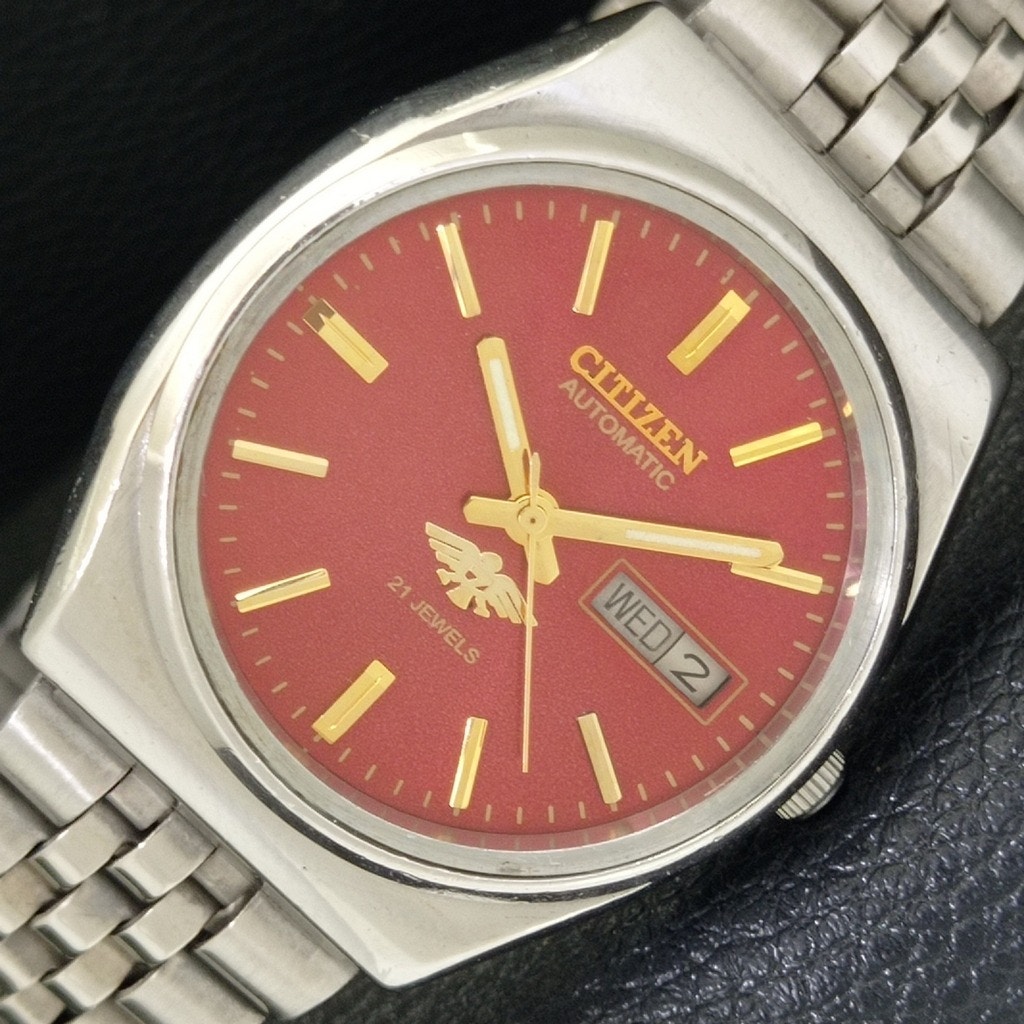 Vintage 1987 Citizen Automatic Mens Silver Watch WDaydate  Red Accents